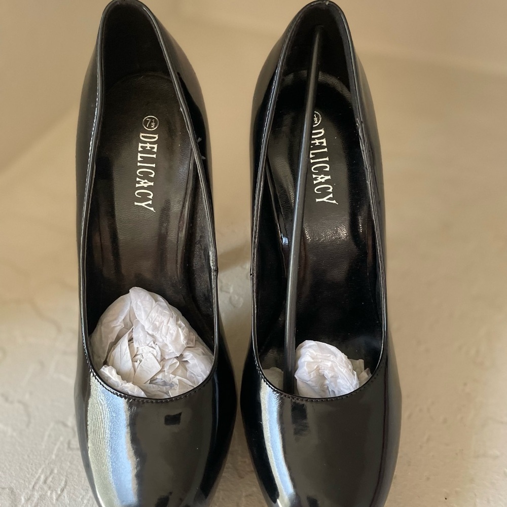 Delicacy Black Patent Leather Heels
